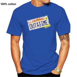 เสื้อยืดผ้าฝ้าย เสื้อยืดลําลอง แขนสั้น พิมพ์ลาย Outatime Delorean Plate เข้ากับทุกการแต่งกาย แฟชั่นฤดูร้อน สําหรับผู้ชาย