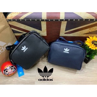 Adidas Messenger Bag กระเป๋าสะพายข้าง วัสดุหนัง PU