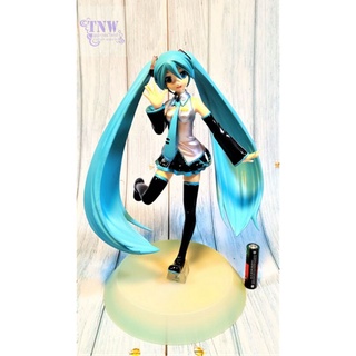 [ มือสอง งานแท้ ญี่ปุ่น ] Miki มิคุ ยืนโบกมือ ขนาด 9.5" ฐานขาว