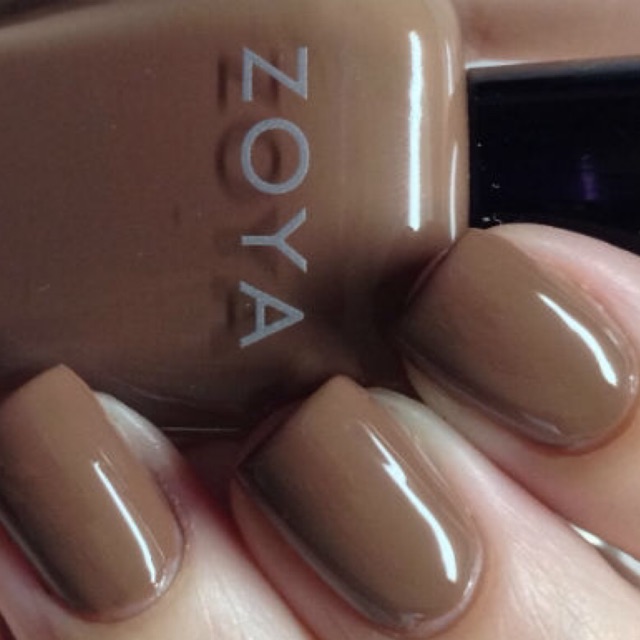 พร้อมส่ง Zoya Chanelle  ยาทาเล็บสีน้ำตาลอัลมอนด์ สวยยย  Zoya Chanelle is described as a toasted almo