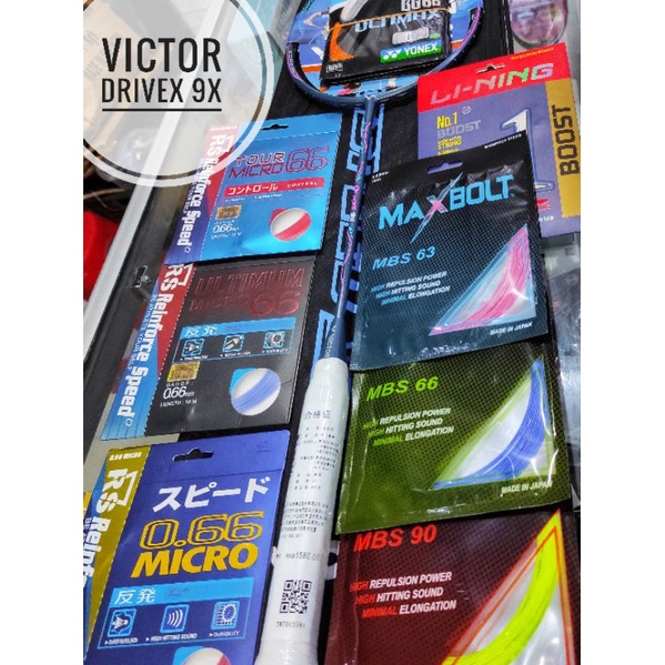 ไม้แบดมินตัน Drivex 9X + สายดั้งเดิม / ไม่มีสตริง