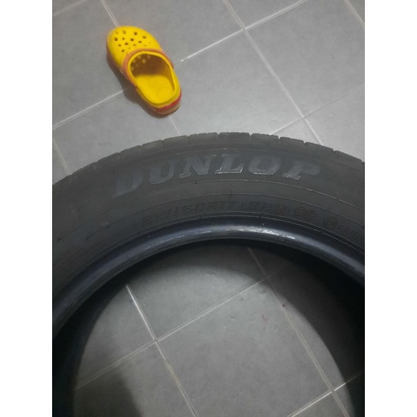Dunlop 215 60 R17 year 18