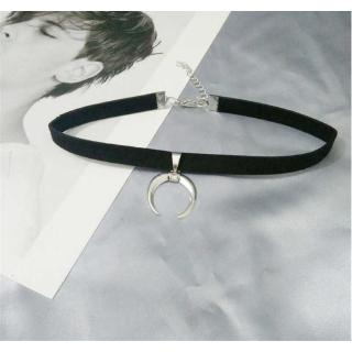 12065 Short clavicle necklace crescent moon pendant collar flannel necklace