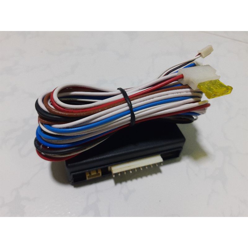 กล่องควบคุมกระจกไฟฟ้า CENTRAL LOCK 2-4ประตู พร้อมชุดสายไฟ