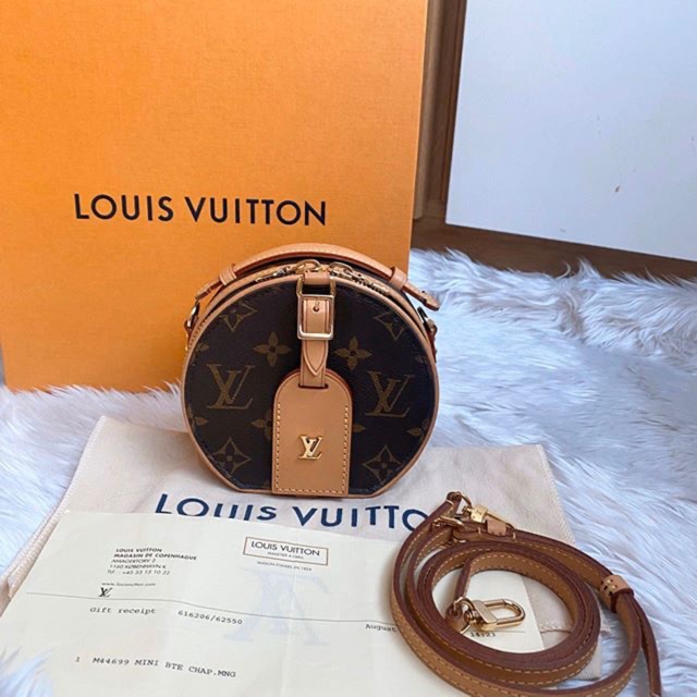 Like new Lv petite boite chapeau mini dc19 สภาพสวยค่า หนังทรงงาม ขอบมุมไม่ถลอก คาวไฮด์สวย ใหม่อยู่ค่า