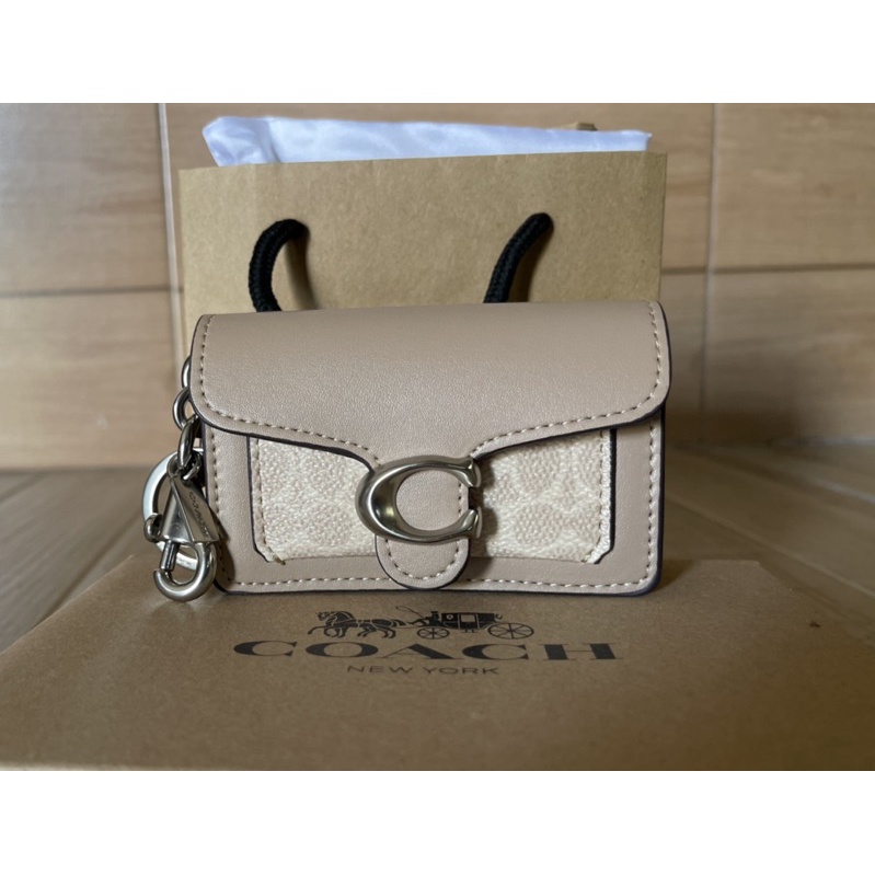 กระเป๋าพวงกุญแจ Coach outletโค๊ช mini tabby bag charm แท้น่ารักมาก