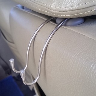 ตะขอแขวนในรถยนต์ car hook
