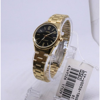 Win Watch Shop รุ่น LTP-V005G-1B นาฬิกาผู้หญิงสายแสตนเลสสีทอง หน้าปัดดำ - มั่นใจ ของแท้ 100% รับประกันสินค้า 1 ปีเต็ม