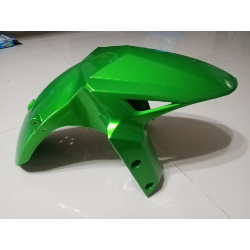 บังโคลน หน้า Kawasaki versys650 สินค้ามีตำหนิ