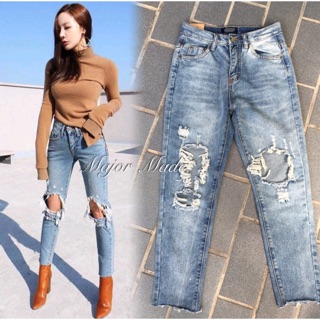 Boyfriend jeans..