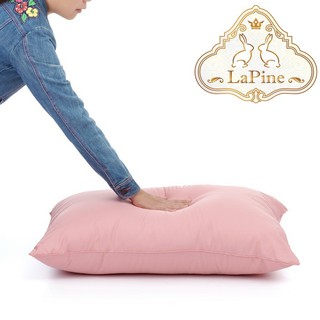 Lapine หมอน ขนเป็ดเทียม สีชมพู เกรดผลิตส่งโรงแรม 5 ดาว ผ้ากันไรฝุ่น Supersoft USA นุ่มมากและแน่น ขนาดมาตราฐาน