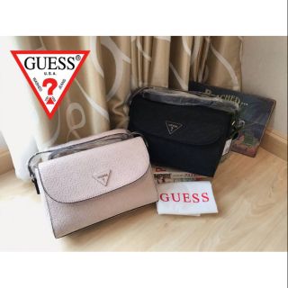 💕 GUESS RAYNA LOGO EMBOSSED  CROSSBODY BAG กระเป๋าสะพายไหล่หรือสะพายข้าง เปิดปิดด้วยกระดุมแม่เหล็ก