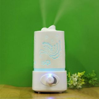 เครื่องพ่น​ หมอก​ควัน​ น้ำหอม 4 Color LED Aroma Silent Ultrasonic Cool Mist Humidifier Essential Oil Diffuser, White