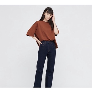 เสื้อยืด Uniqlo ปี 2022 ส่งฟรี