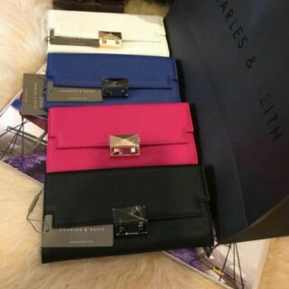 NEW!CHARLES KEITH Wallet