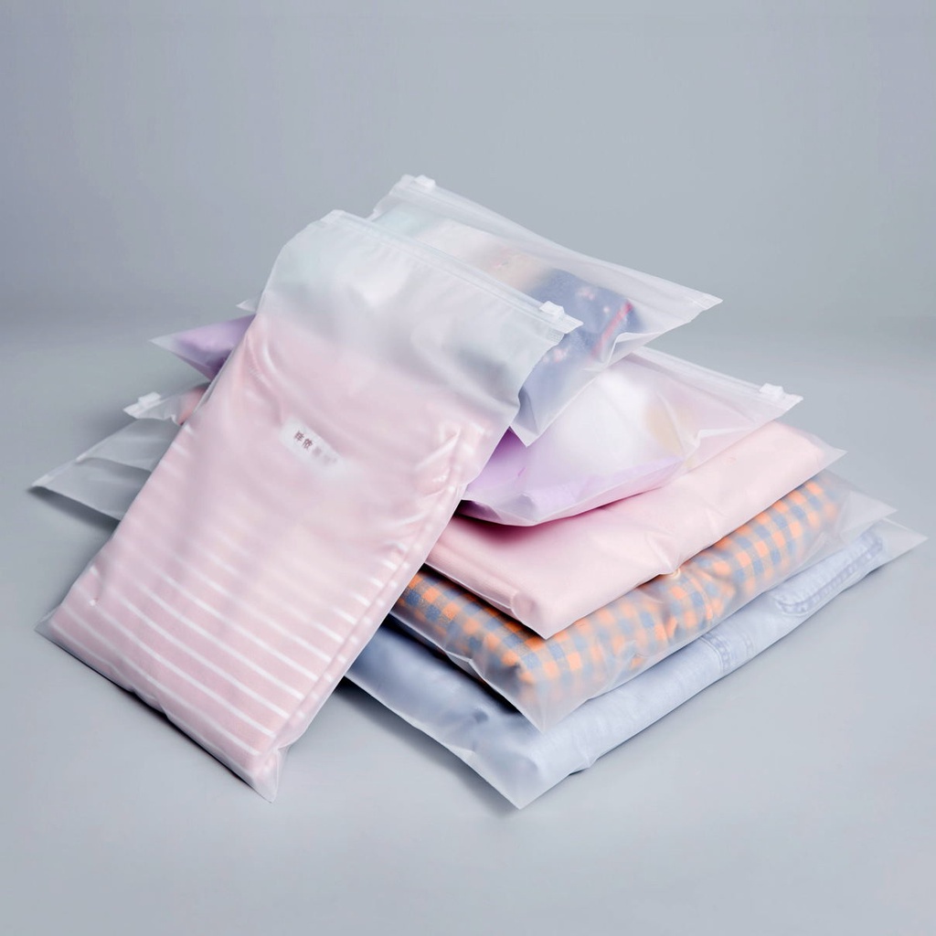 ถุงรูดเก็บเสื้อผ้า50ใบ ถุงรูดเก็บเสื้อผ้า EVA เก็บเสื้อผ้า สีขุ่น  ถุงใส่เสื้อผ้าแบบใส / ขุ่น ซองพลาสติกเสื้อผ้า พร้อมส
