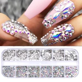 💎เพชรอย่างดี สำหรับติดเล็บ สีใส/สีรุ้งสุดฮิต มีหลายไซต์ในกล่อง