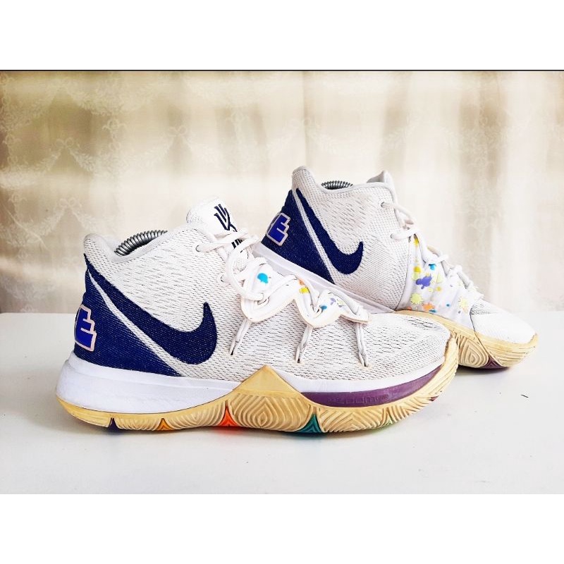 Nike Kyrie 5 Have a Nike Day' Mens Sneakers
