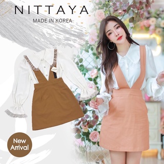 งานป้าย NITTAYA การันตีเสื้อผ้าคุณภาพ set เสื้อสีขาวแขนยาวคอระบาย+เอี๊ยมกระโปรง