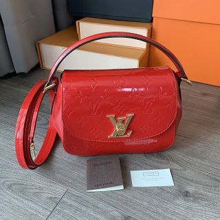 Used like new  lv Pasadena mv cerise dc 16 สภาพดีมาก อปก ถุงผ้า การ์ด สาย 32,900฿