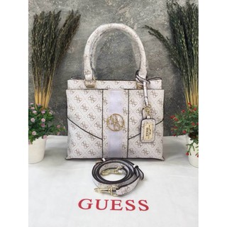 กระเป๋าสะพาย GUESS GROUP SENA