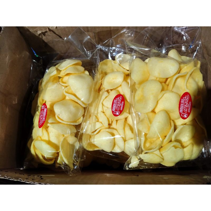 ข้าวเกรียบข้าวโพดอบเนย หอมเนย กรอบกินดูหนังเพลิน 1ห่อ25บ.**พิเศษ 5ห่อ124บ.**