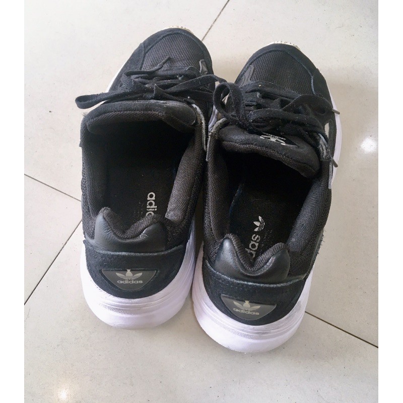 adidas falcon black white