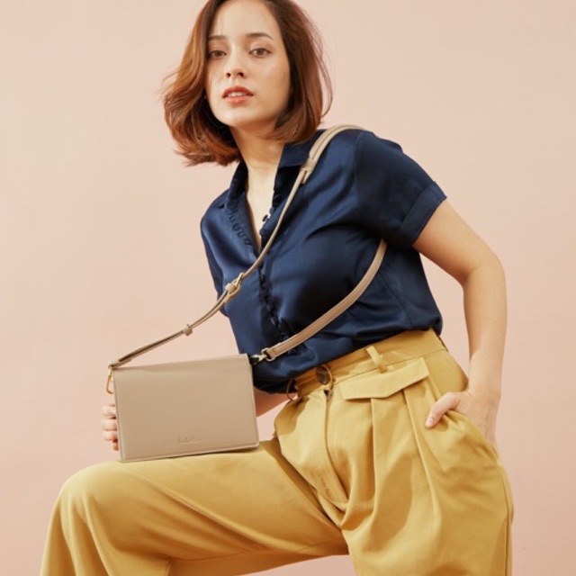 ส่งต่อ กระเป๋า labella ของแท้ สีเบจ ใช้น้อยมาก