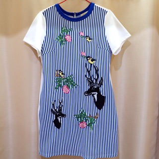 เสื้อผ้ามือ 2 เดรสสั้น แฟชั่น งานเกาหลี เข้ารูปช่วงเอว งานปักคุณภาพ
