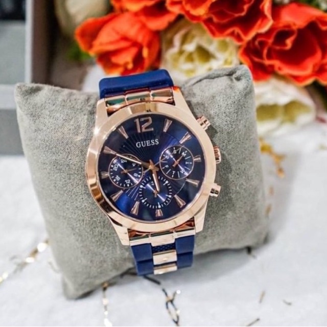 (ผ่อน0%) นาฬิกา GUESS Women's Stainless Steel Analog Quartz Watch SU1294L2 สายซิลิโคนสีน้ำเงิน ตัวเรือน rosegold 42 มม