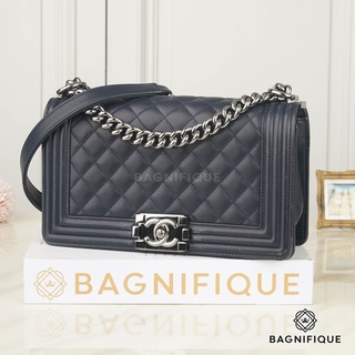 CHANEL BOY 10 NAVY LAMB