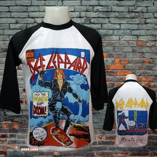 tshirtเสื้อยืดคอกลมฤดูร้อนเสื้อวง DEF LEPPARD วงร็อค ไม่มีตะเข็บข้าง คอฟิต ป้ายUS ผ้า50/50 เสื้อร็อค เสื้อทัวร์ แขนสามส่