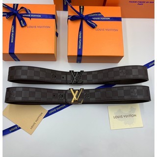 เข็มขัดหนัง louis vuitton มาใหม่ สายหนังปั้มลายตาราง พร้อมกล่อง