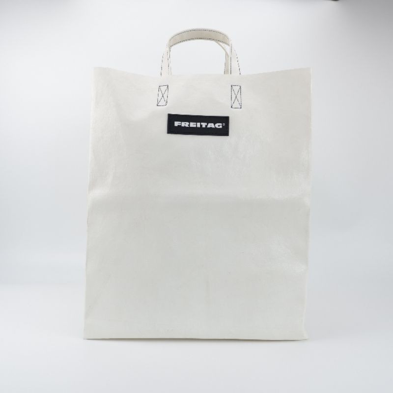 กระเป๋า​ Freitag​ Shopping bagรุ่น​ F52 Miami Vice ผ้าใบสีขาวล้วน มือ 1 แท็คห้อย