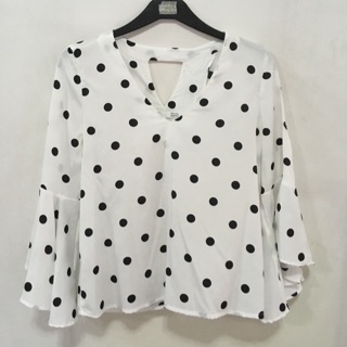 SALE!! เสื้อแขนยาว Polkadot Sfera size L