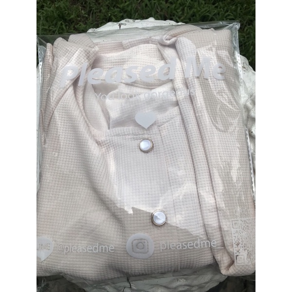 เสื้อ Laura Top รหัส un ร้าน Pleased Me