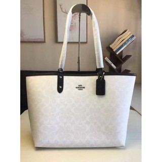 Coach REVERSIBLE CITY TOTE IN BLOCKED SIGNATURE CANVAS (COACH 91381)