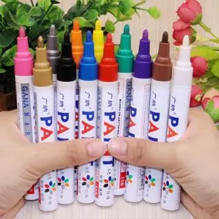 ปากกามาร์กเกอร์กันน้ํา 12 สีสําหรับรถยนต์