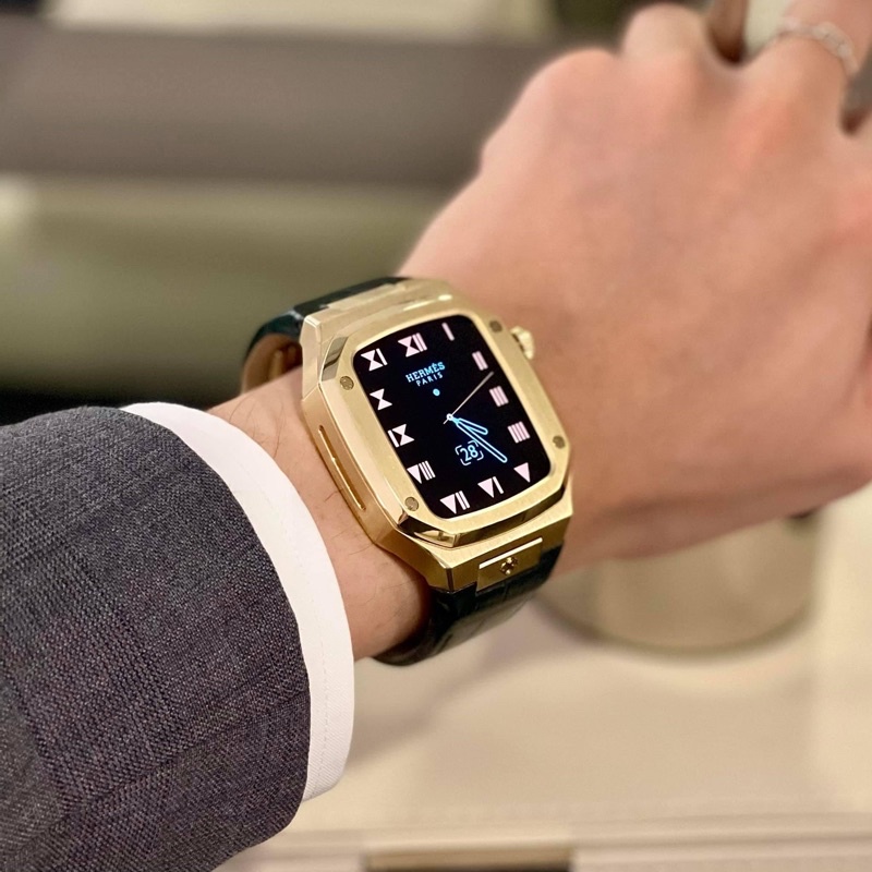 Golden concept CL44 Apple Watch metal case