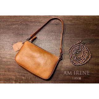 AM IRENE กระเป๋าหนัง Crossbody Bag"