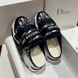 รองเท้าแตะ ดิออ D wander slip on shoes