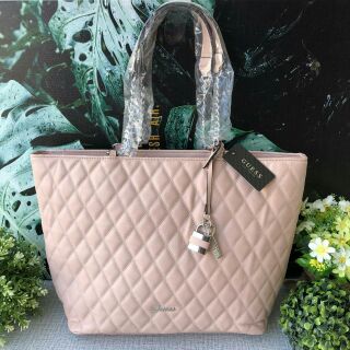 🐩Guess🐩 กระเป๋า Tote สะพายไหล่ใบใหญ่  หนังPuเรียบ สีชมพู ตามภาพ