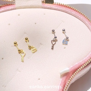 earika.earrings - heart key &amp; lock piercing จิวหูเงินแท้รูปกุญแจหัวใจ (มีให้เลือกสองสี) เหมาะสำหรับคนแพ้ง่าย