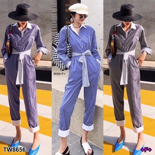 👗Pfashion [ส่งไว!!🚛] P8656  จั้มสูทริ้วคอปกผูกเอว  Neck tie waist jumpsuit