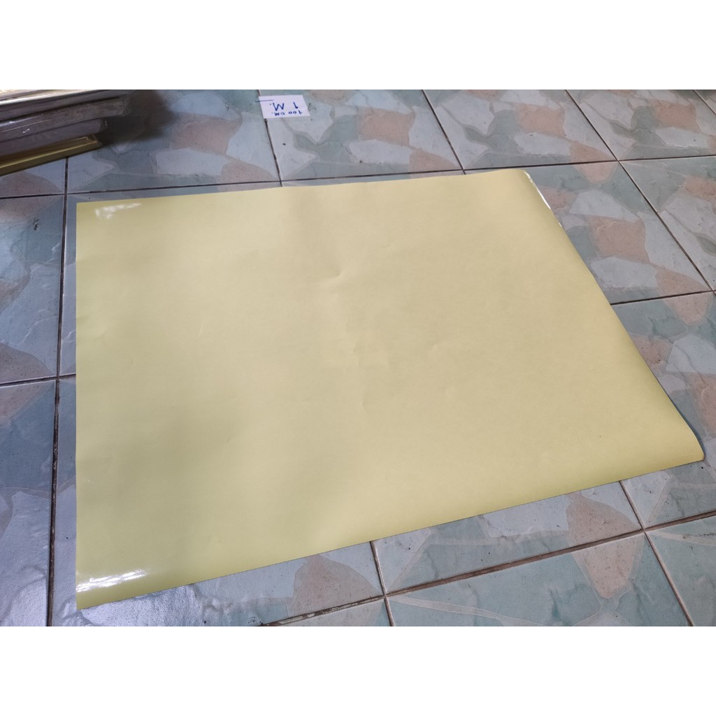 สติ๊กเกอร์ใสหลังเหลือง 53x70 ซม. แผ่นใหญ่