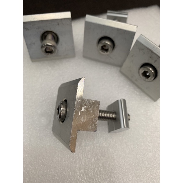 Middle Clamp ใช้กับแผงโซล่าเซลส์ได้ทุกรุ่น ขนาด30, 35,40mm