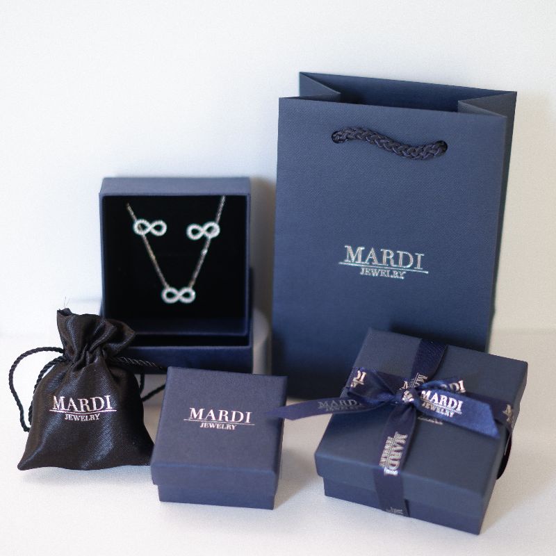 Mardi Jewelry แพคเกจของขวัญ *โปรดอ่าน* แพคเกจสามารถกดซื้อเพิ่มได้ต่อเมื่อซื้อสินค้าของร้านพ่วงในออเดอร์