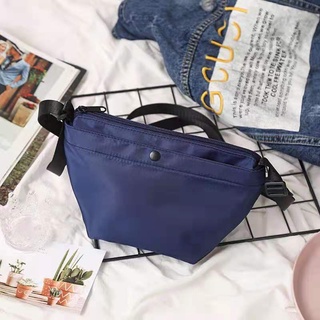 ไนลอนสไตล์เกาหลีกระเป๋าสะพายกระเป๋ากันน้ำ crossbody ลักษณะเดียวกัน