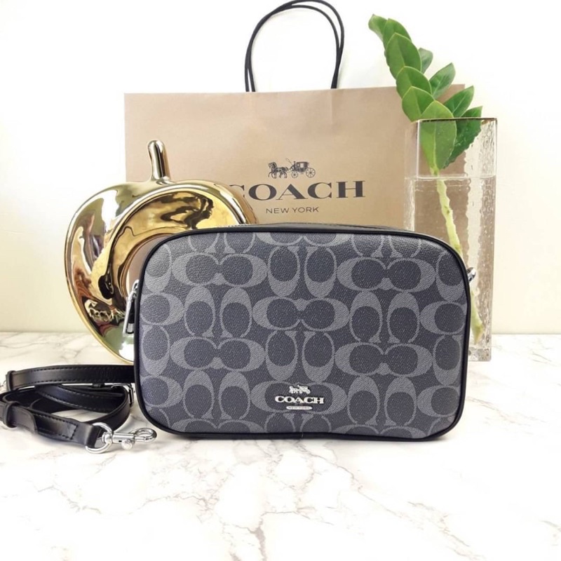 COACH JES CROSSBODY IN SIGNATURE CANVAS (COACH F68167) 🔻SIZE : 9 3/4"L x 6 1/4"H x 3 1/2"W 🔻COLOR : 