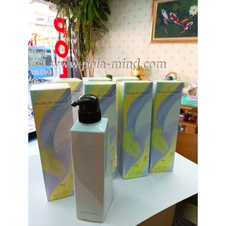 POLA PENSÉE DE BOUQUET BODY SHAMPOO BLANC แชมพูอาบน้ำกลิ่นแป้งเบาบางจากดอกลิลลี่ และกลิ่นสะอาดสดใสจากดอกไม้